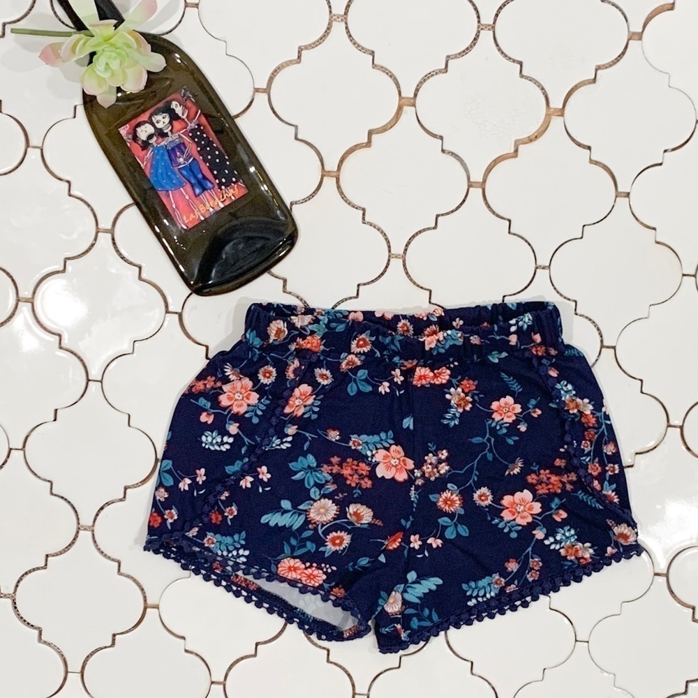 🍭ShoSho Floral Print Shorts